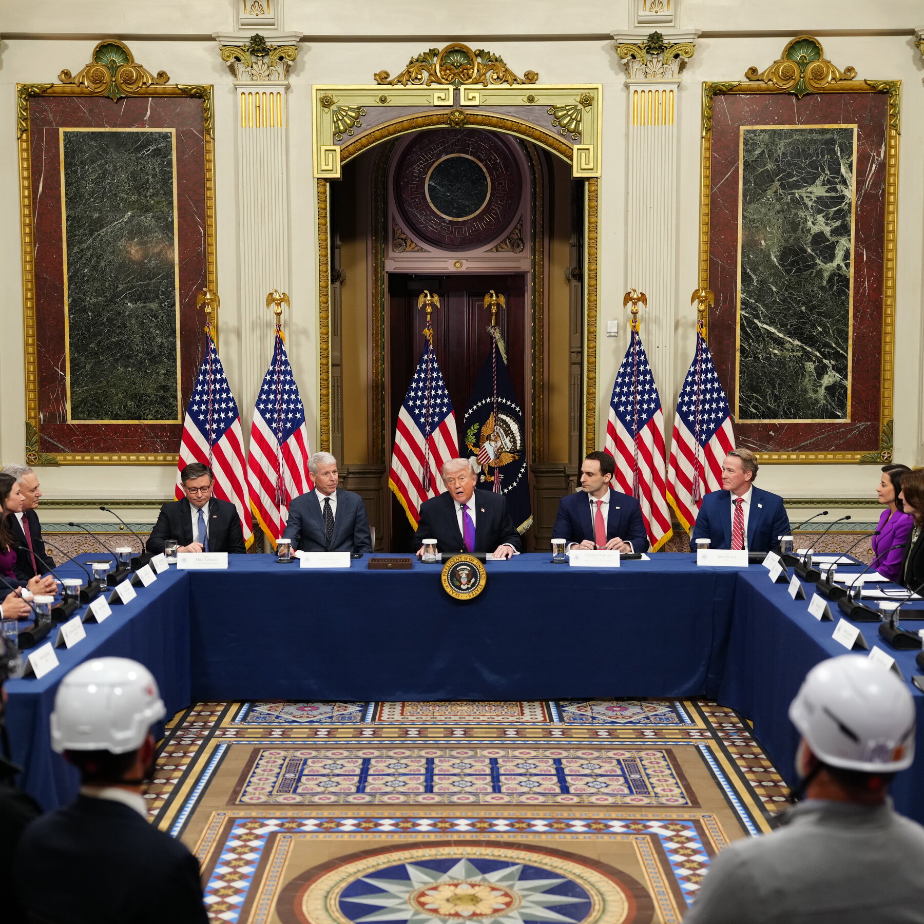 AI Giants Pledge to Fund Power Infrastructure for Data Centers